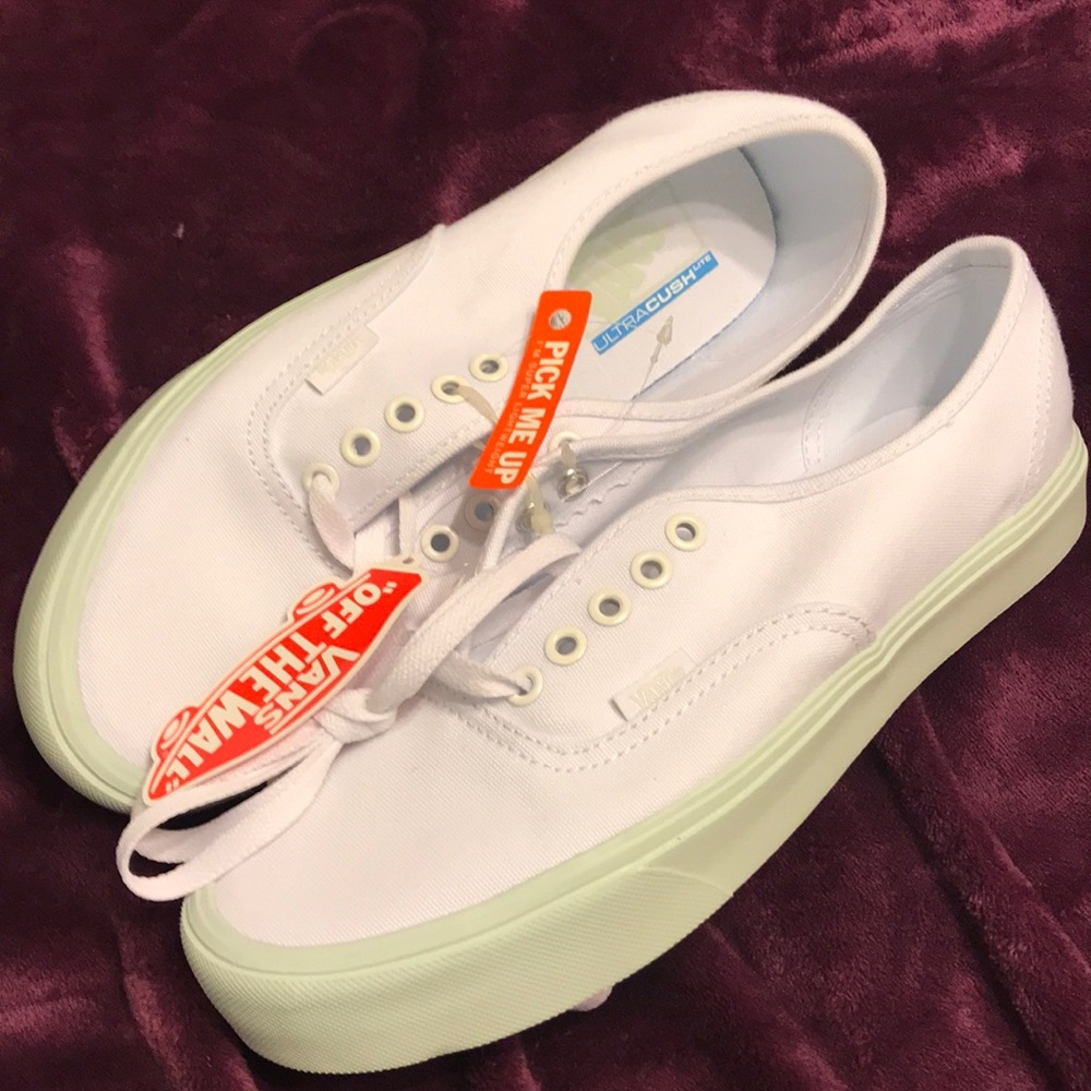NWT Vans